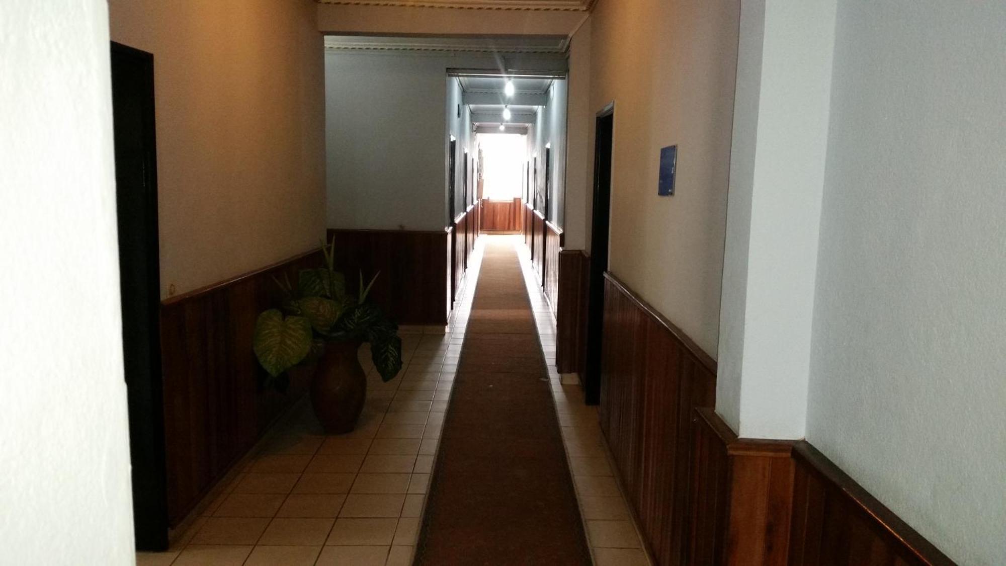 Saffana Hotel Douala Bagian luar foto