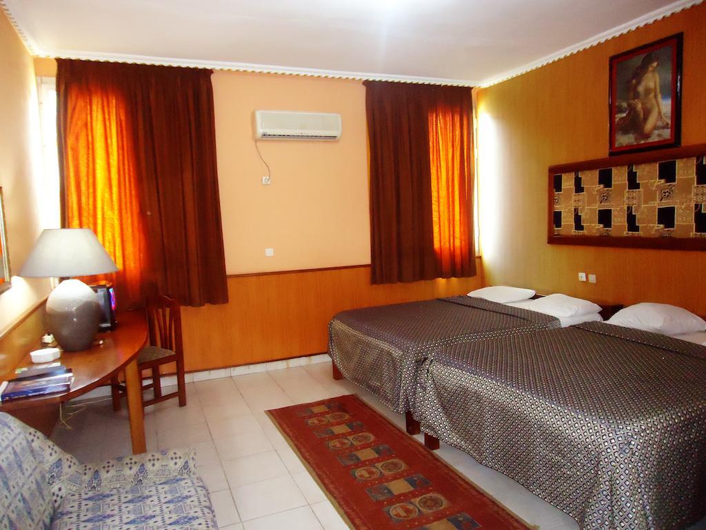 Saffana Hotel Douala Ruang foto