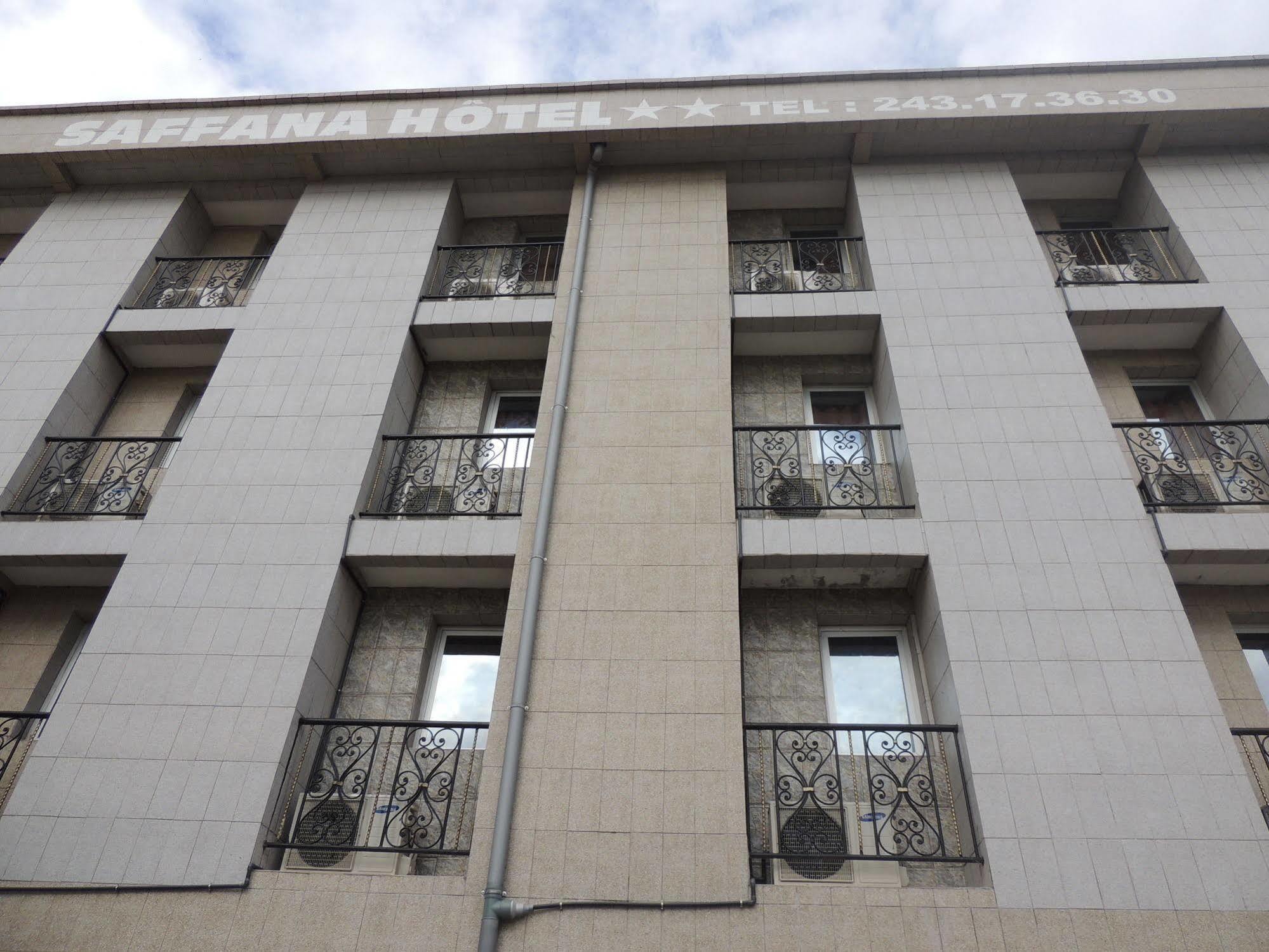 Saffana Hotel Douala Bagian luar foto